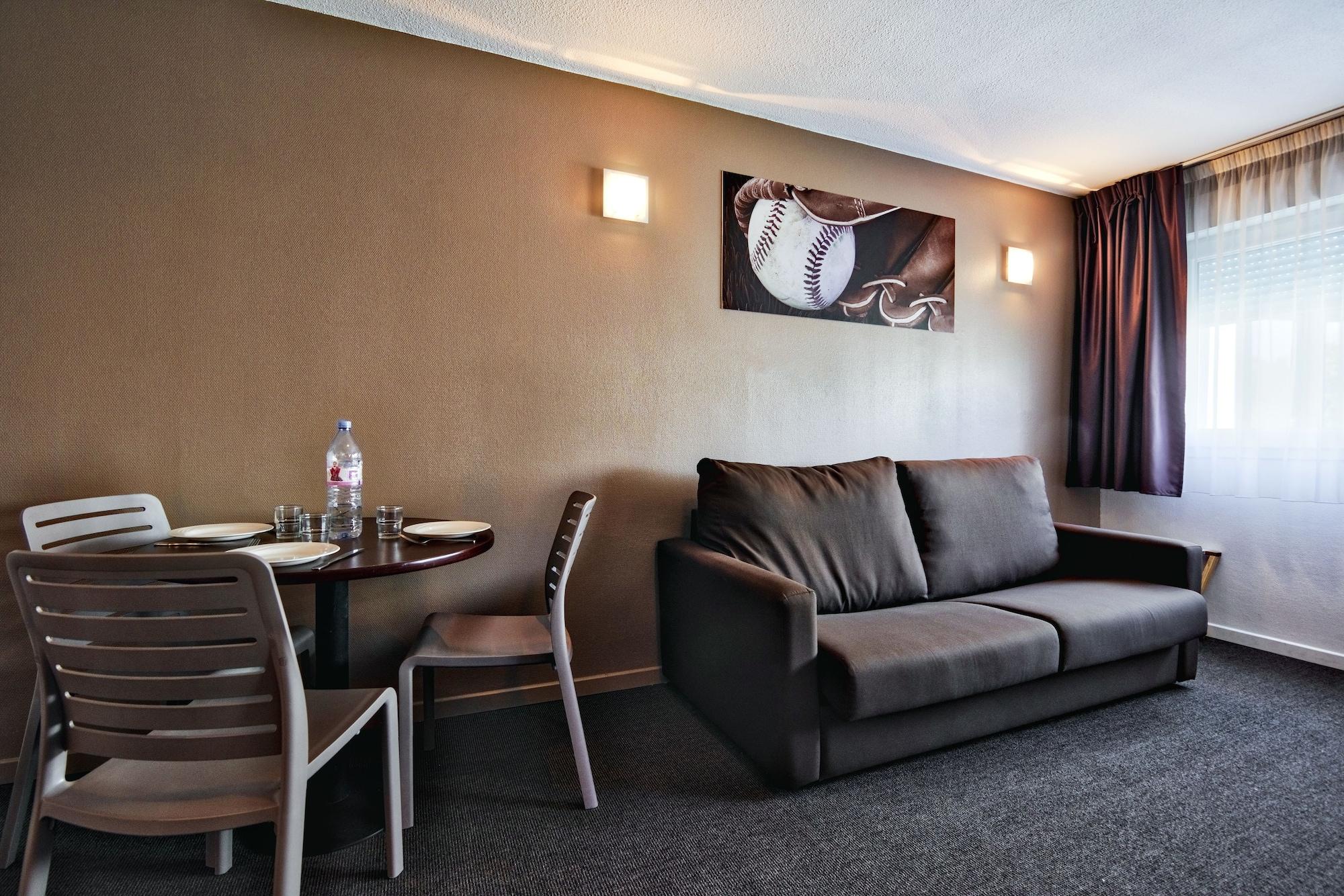 Zenitude Hotel-Residences Les Hauts D'אנסי מראה חיצוני תמונה