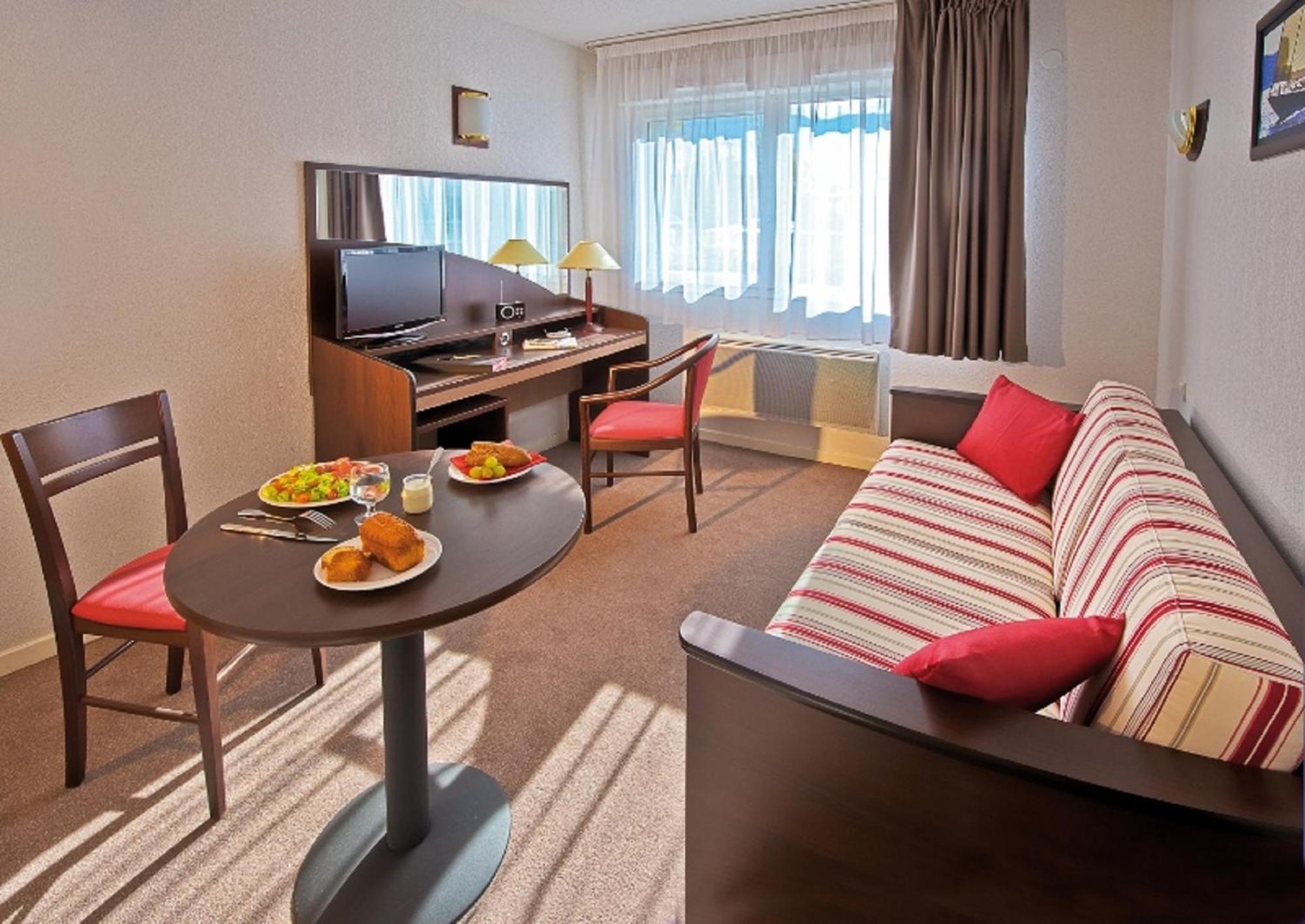 Comfort Aparthotel Les Hauts D'אנסי מראה חיצוני תמונה